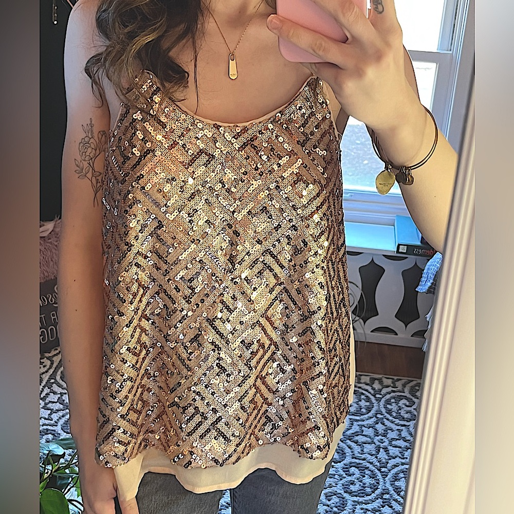 gorgeous y2k sequin tank ✨